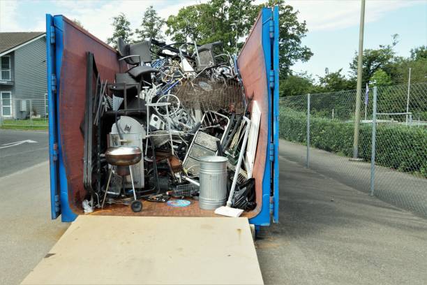 Best Basement Cleanout Services  in El Valle De Arroyo Seco, NM